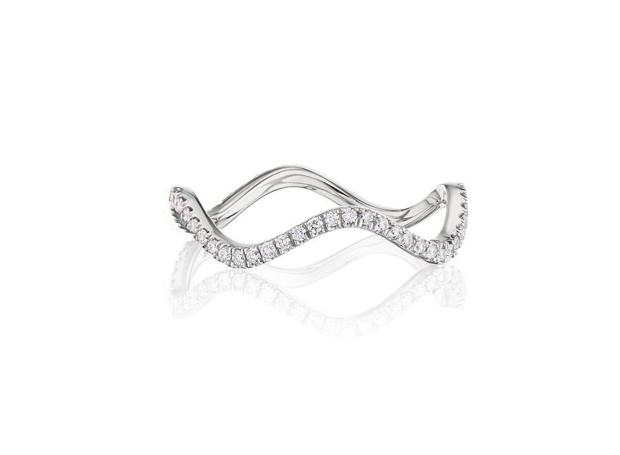 Diamond Wave Ring in 18K Gold